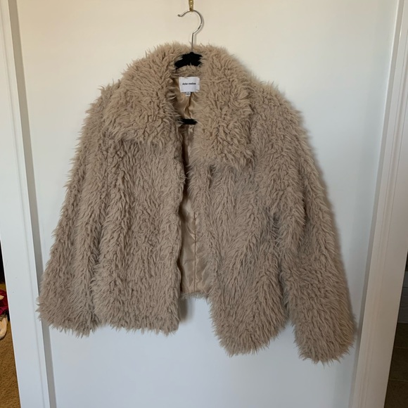 Jackets & Blazers - Boutique Fuzzy Coat/Jacket